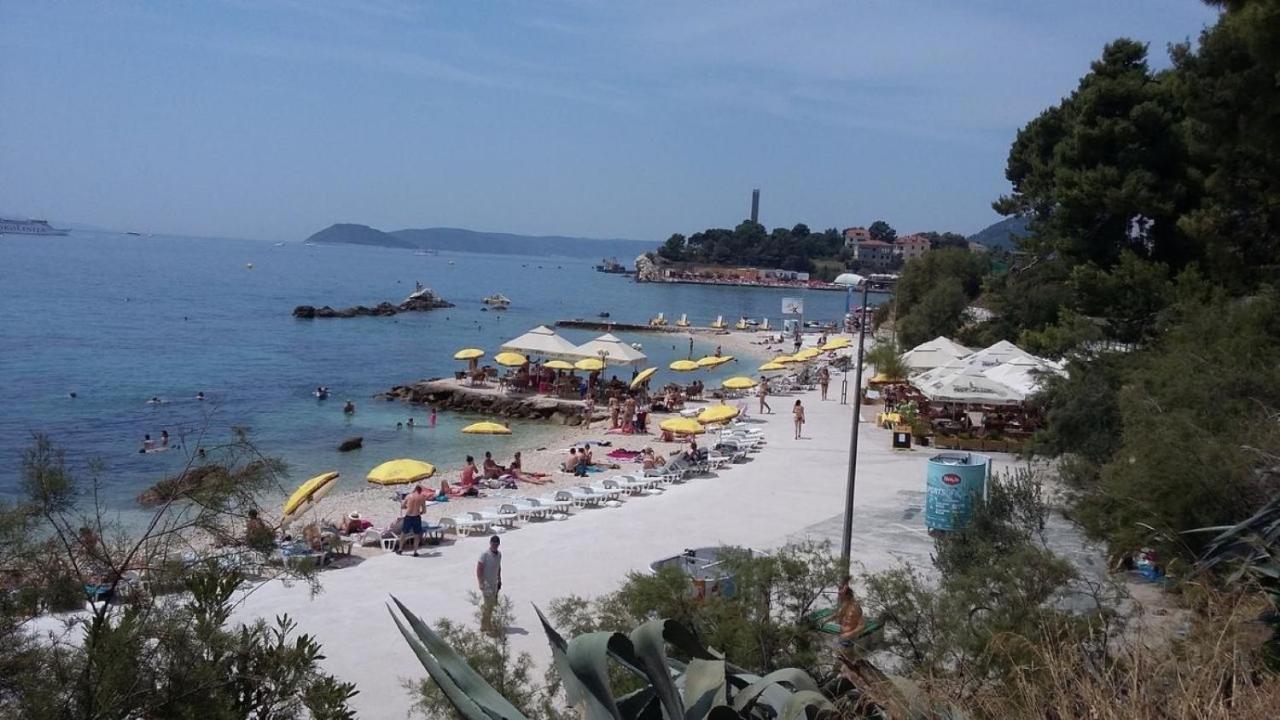 Apartment Stanic - "Home Away From Home" Split Buitenkant foto